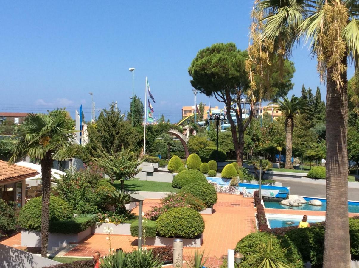 Villaggio Turistico La Mantinera - Appartamenti De Luxe プラーイア・ア・マーレ エクステリア 写真