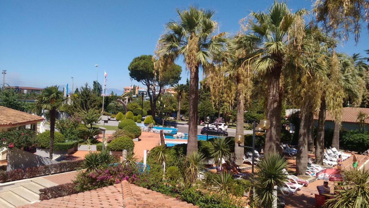 Villaggio Turistico La Mantinera - Appartamenti De Luxe プラーイア・ア・マーレ エクステリア 写真